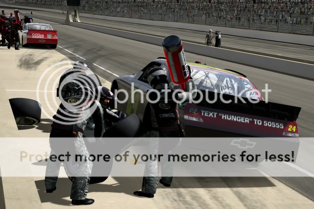 Indy-NASCARPitStop_1.jpg